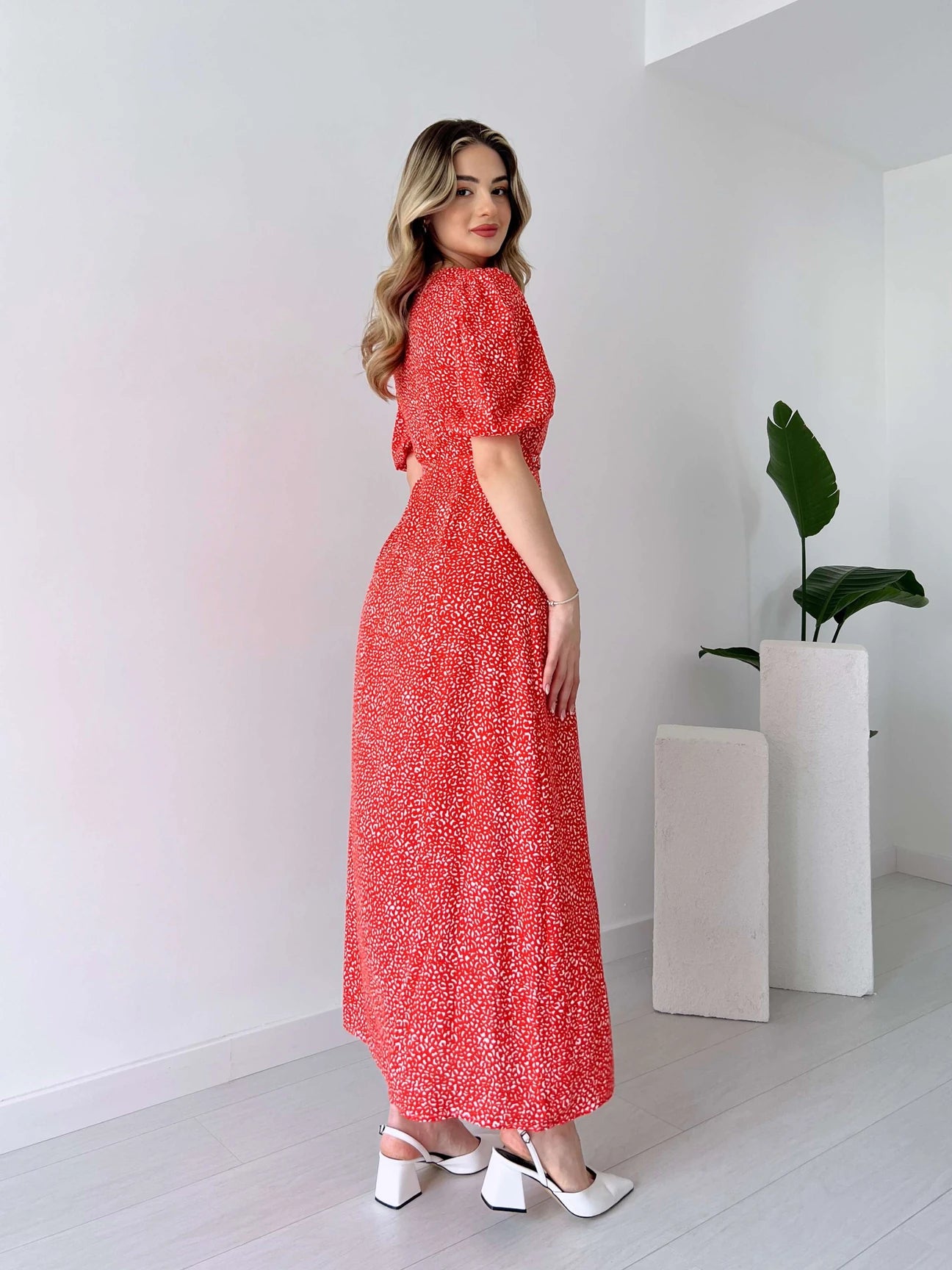 Vestido Fernanda: Um toque de elegância e sensualidade